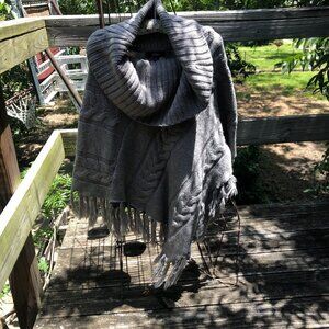 Intro Gray Sweater Pullover Poncho/Shawl, Size Medium